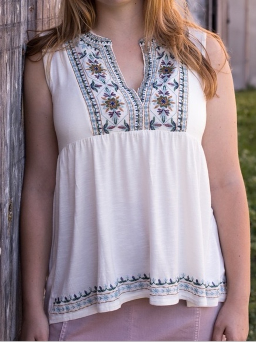 NWOT - Knox Rose Ivory Embroidered Sleeveless Peasant Camisole
